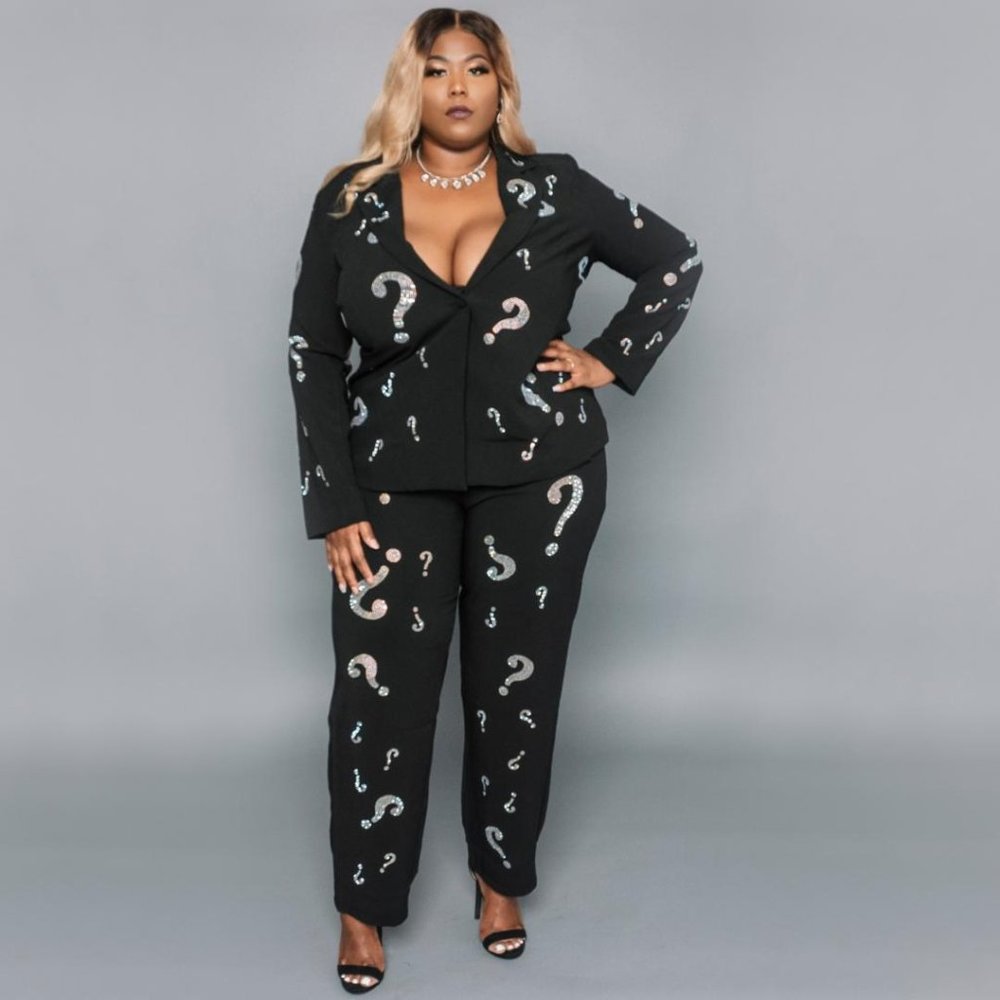 L'atiste  Pantsuit with Rhinestone Questionmarks - Picture 3 of 11